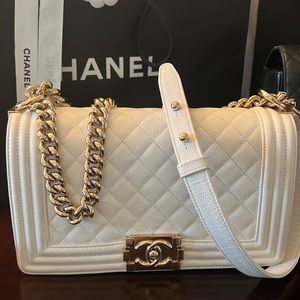 CHANEL Caviar Old Medium Boy Bag